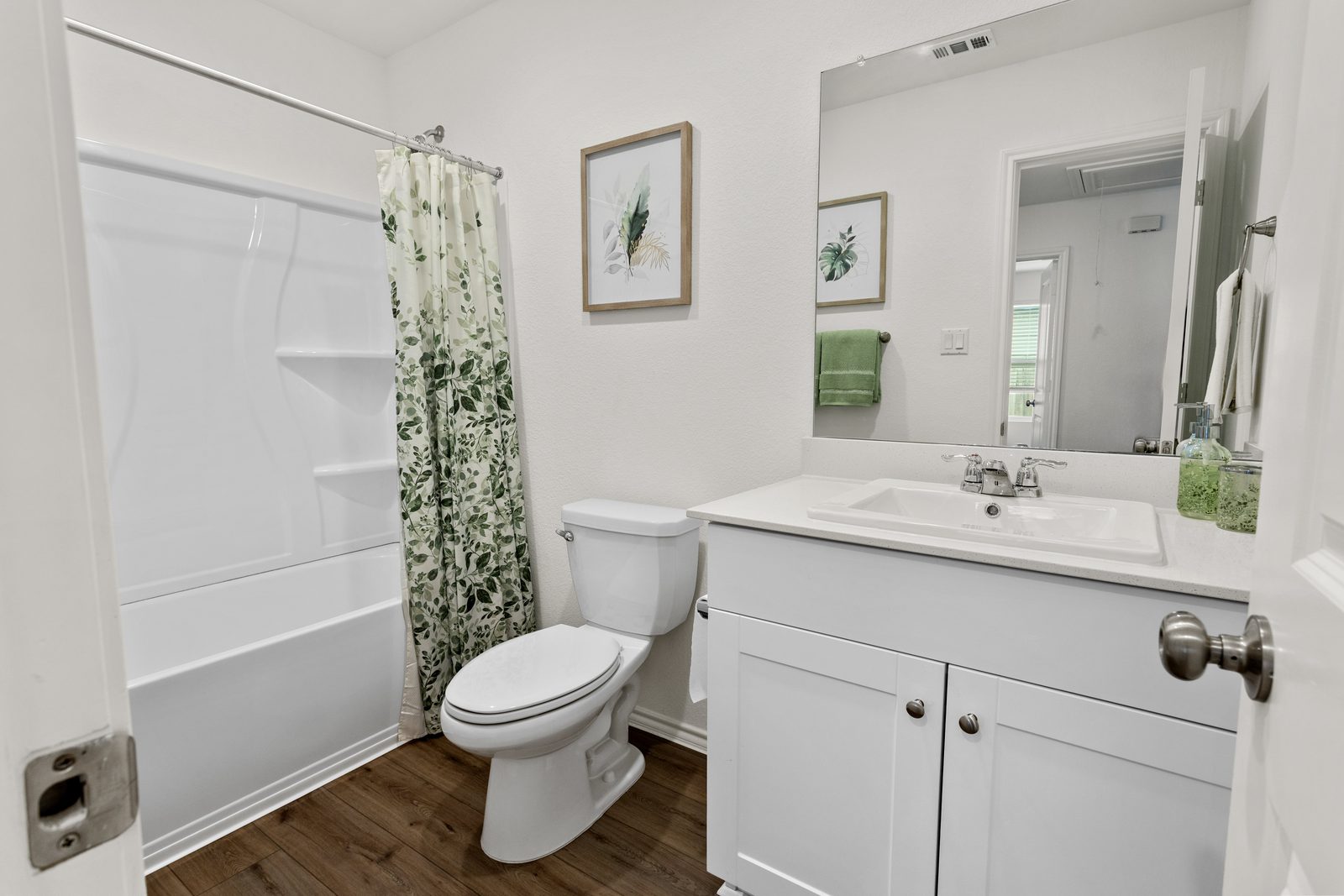 Bath — new-construction home, Austin TX real estate photography