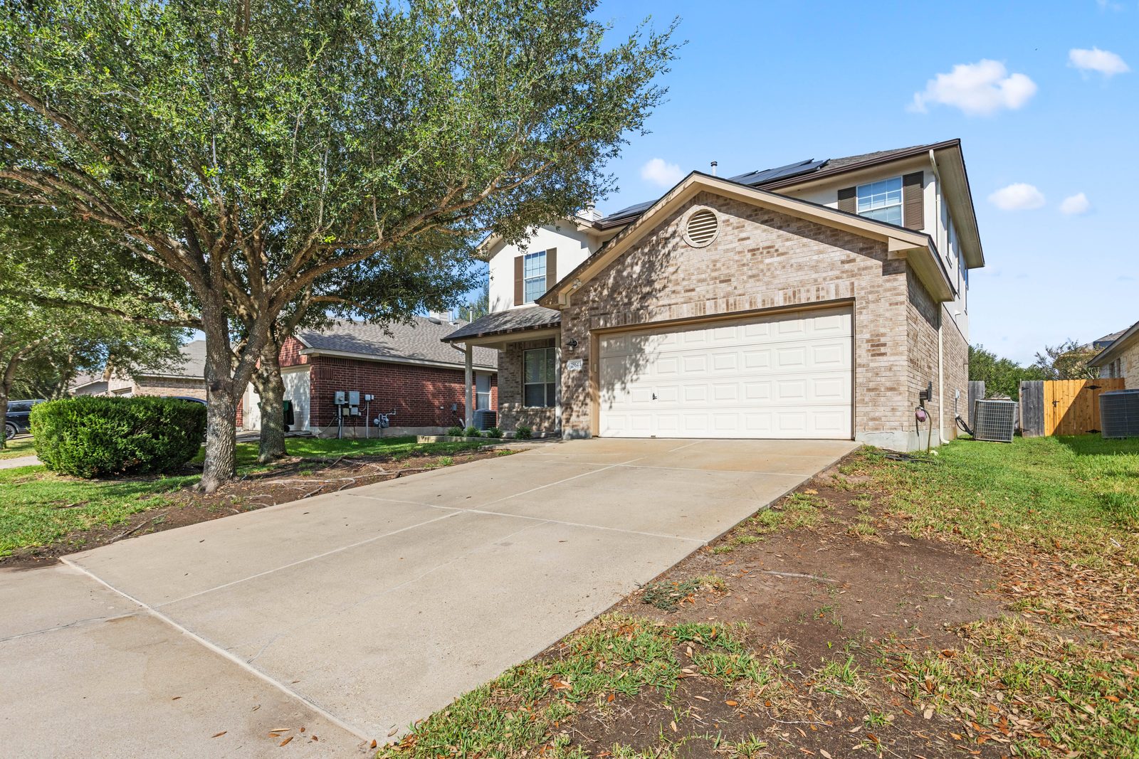 Side Elevation — vacant two-story home, Austin TX real estate photography