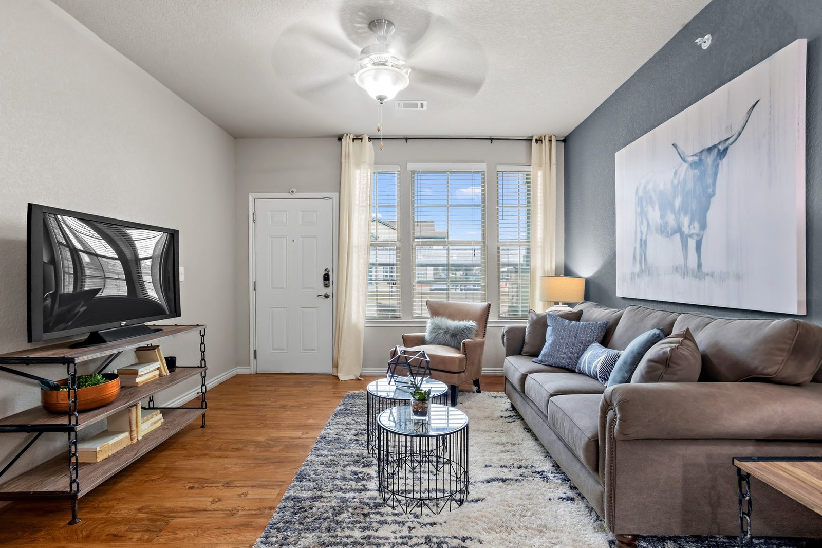 Living — Furnished Apartment