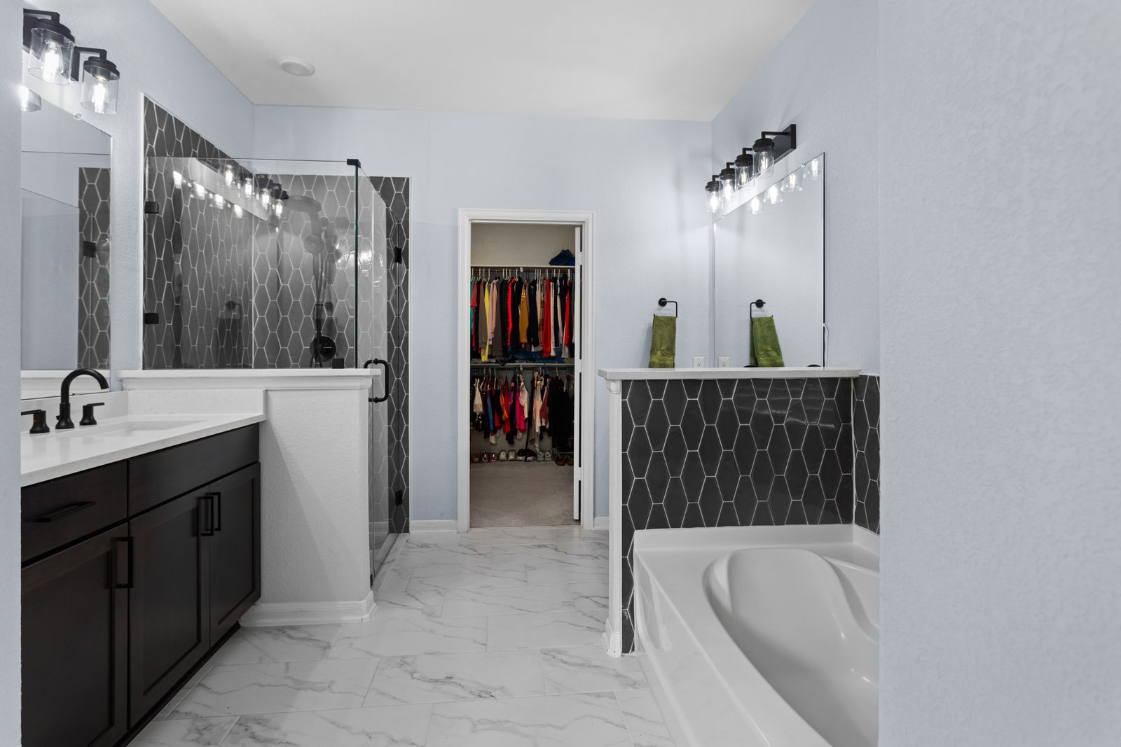 Primary Bath — Modern Farmhouse