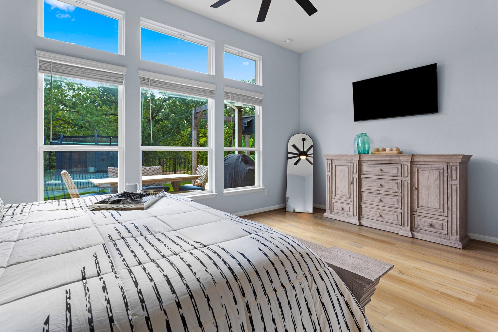 Primary Suite — Modern Farmhouse