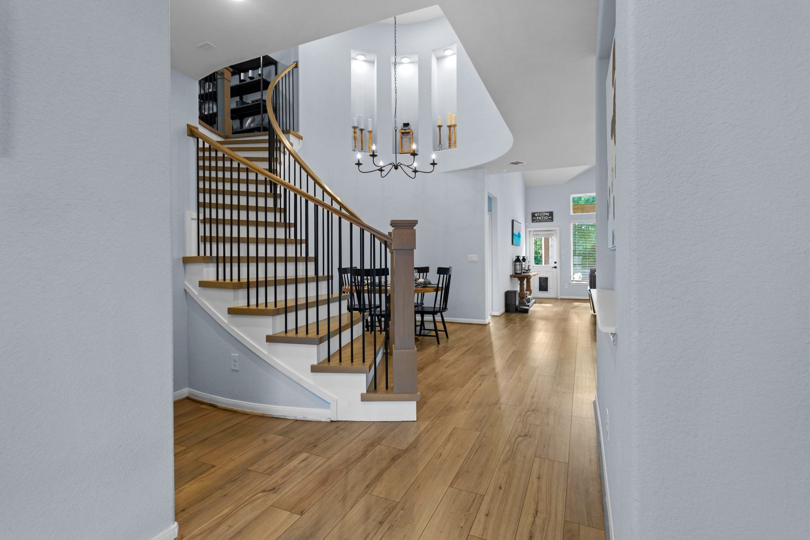 Entry — Modern Farmhouse