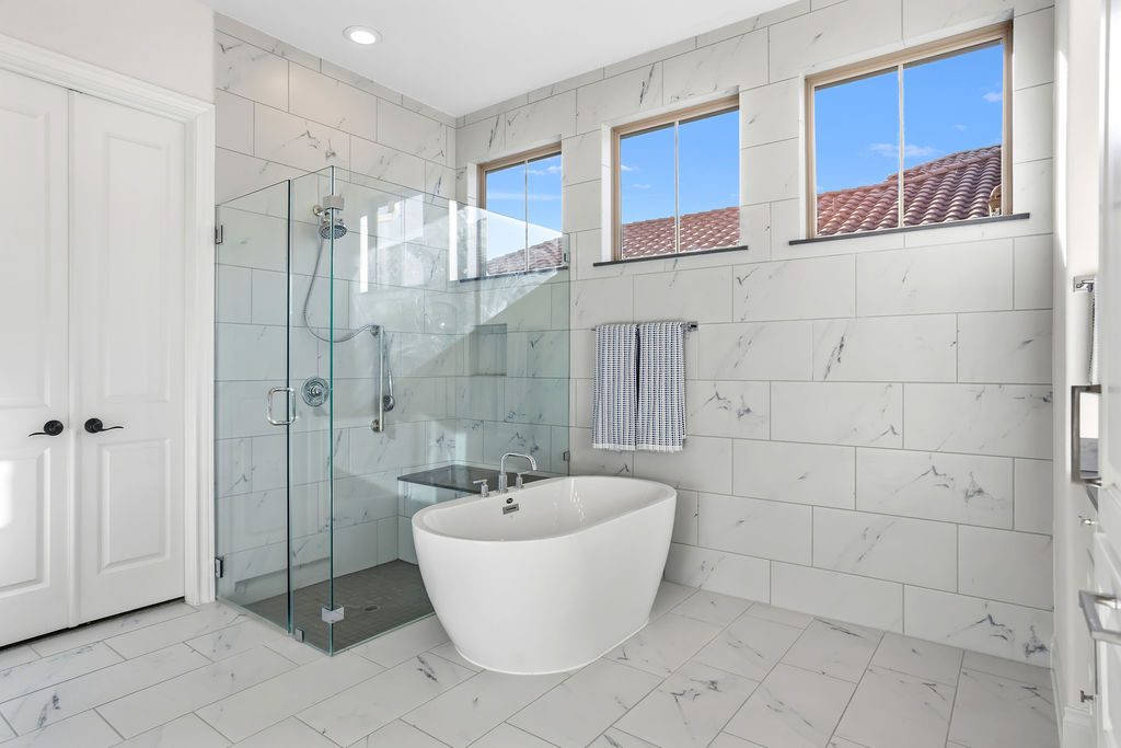 Primary Bath — Hill Country custom home, Austin TX real estate photography